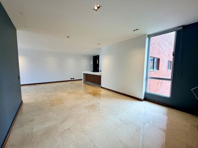 Apartamento de 2 alcobas en venta en Castropol, Medellín, 150 m² · foto 5 de 14