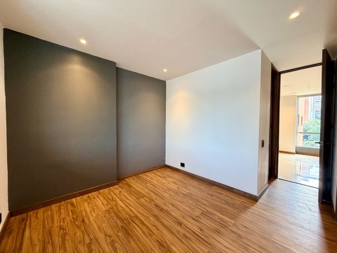 Apartamento de 2 alcobas en venta en Castropol, Medellín, 150 m² · foto 8 de 14