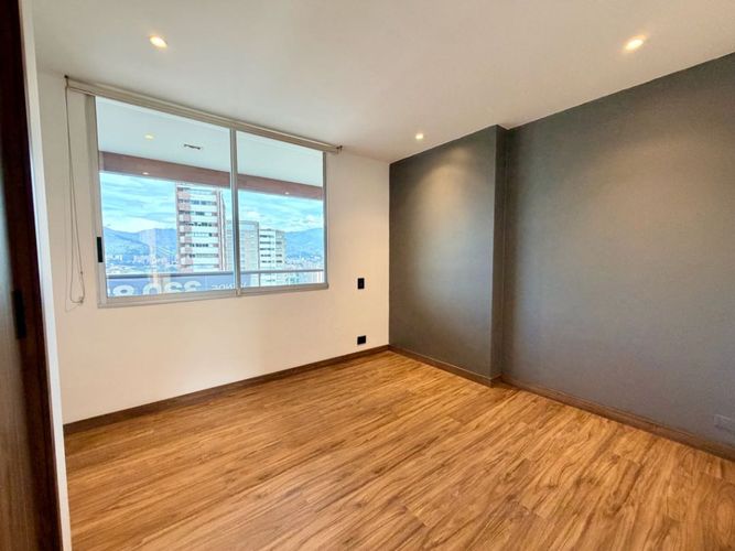Apartamento de 2 alcobas en venta en Castropol, Medellín, 150 m² · foto 9 de 14