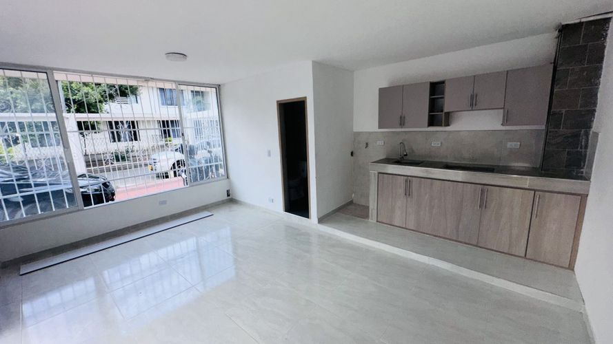 Local en arriendo en Santa Anita, Cali, 35 m² · foto 5 de 18