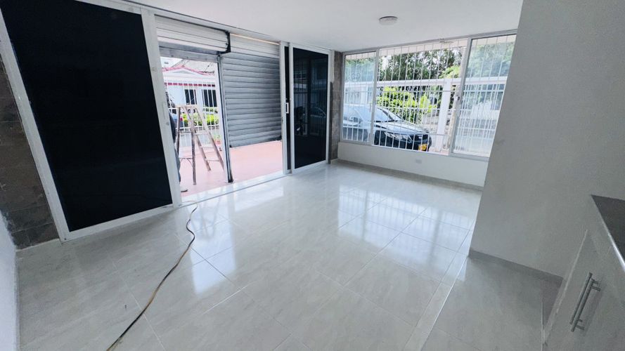 Local en arriendo en Santa Anita, Cali, 35 m² · foto 6 de 18