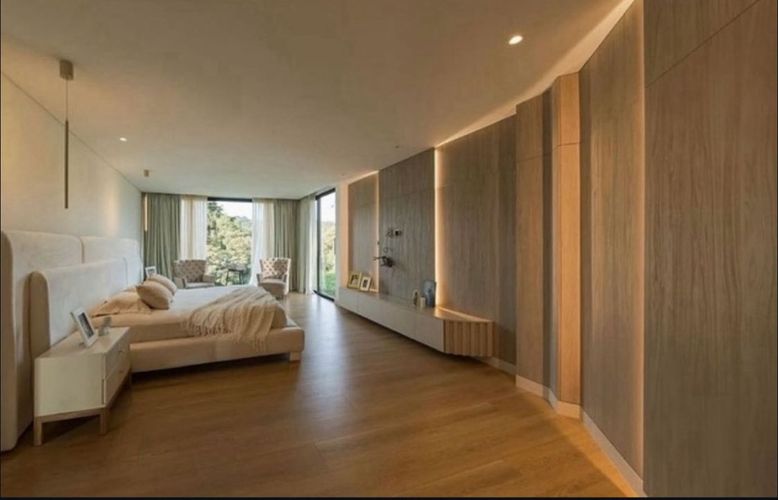 Casa de 3 alcobas en venta en Loma Del Escobero, Envigado, 550 m² · foto 4 de 4