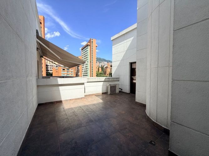Oficina en venta en Milla De Oro, Medellín, 142 m² · foto 9 de 10
