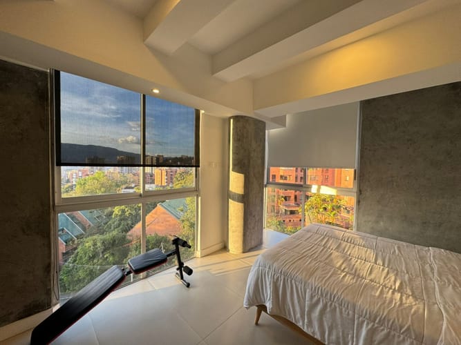 Apartamento en venta en El Tesoro, Medellín · foto 4 de 5