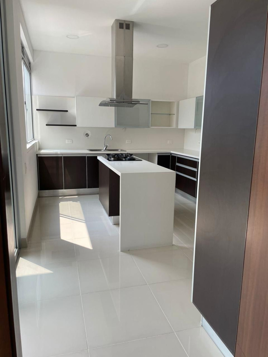Apartamento en venta en El Tesoro, Medellín · foto 7 de 7