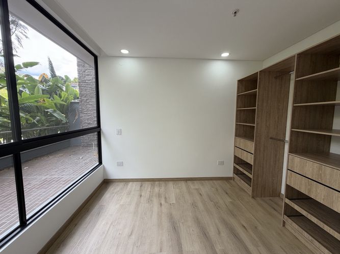 Apartamento de 3 alcobas en venta en Loma Del Escobero, Envigado, 163 m² · foto 12 de 19
