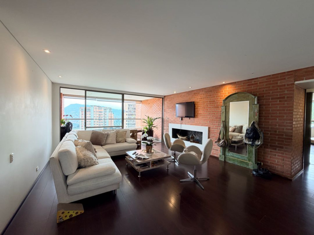Apartamento en venta en La Calera, Medellín · foto 2 de 8