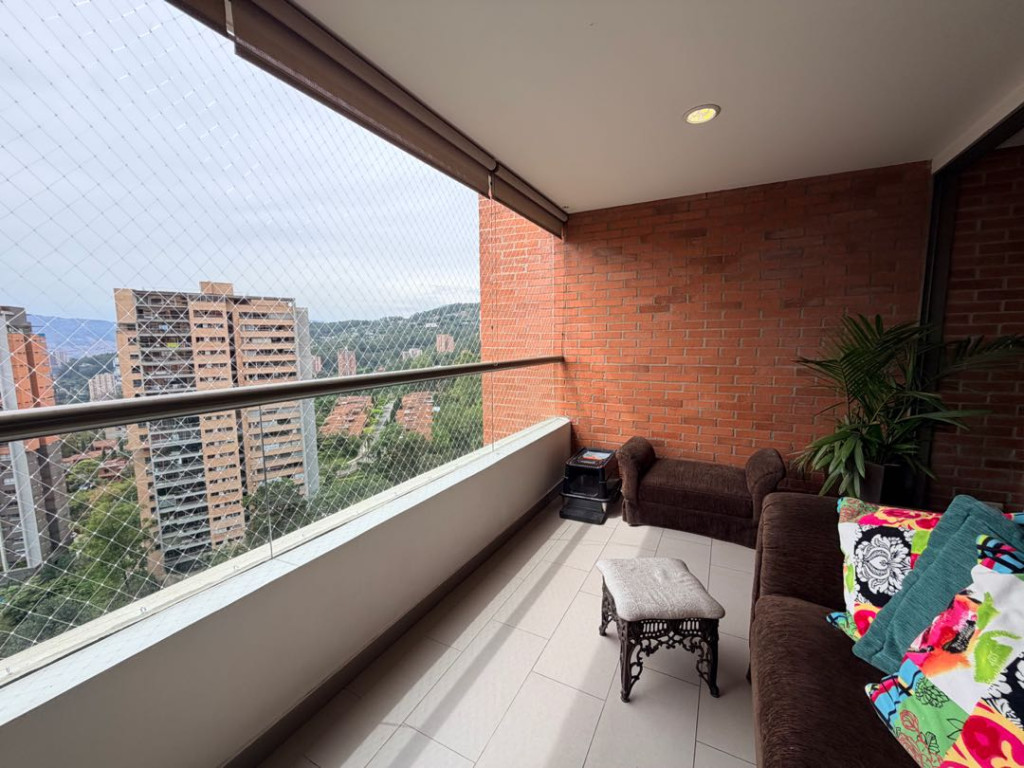Apartamento en venta en La Calera, Medellín · foto 3 de 8