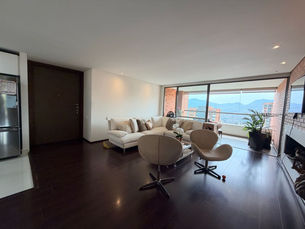 Apartamento en venta en La Calera, Medellín · foto 4 de 8
