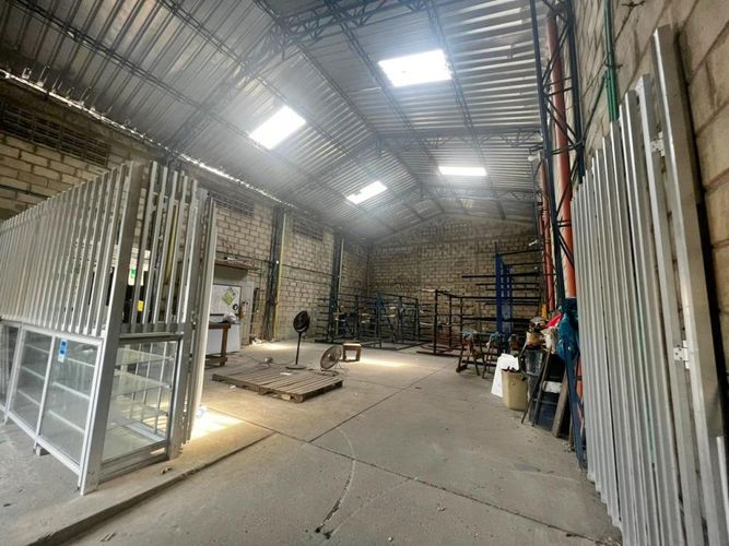 Bodega en arriendo en Buenos Aires, Barranquilla, 200 m² · foto 7 de 8