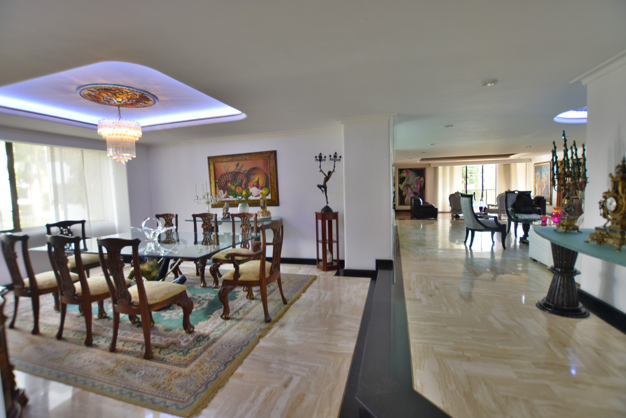 Apartamento en venta en El Poblado, Medellín · foto 18 de 24