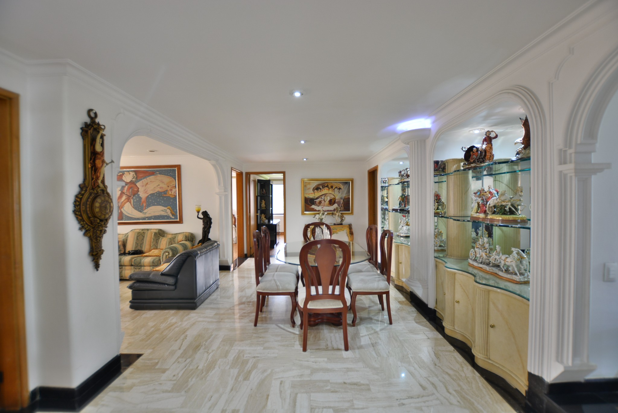 Apartamento en venta en El Poblado, Medellín · foto 7 de 24