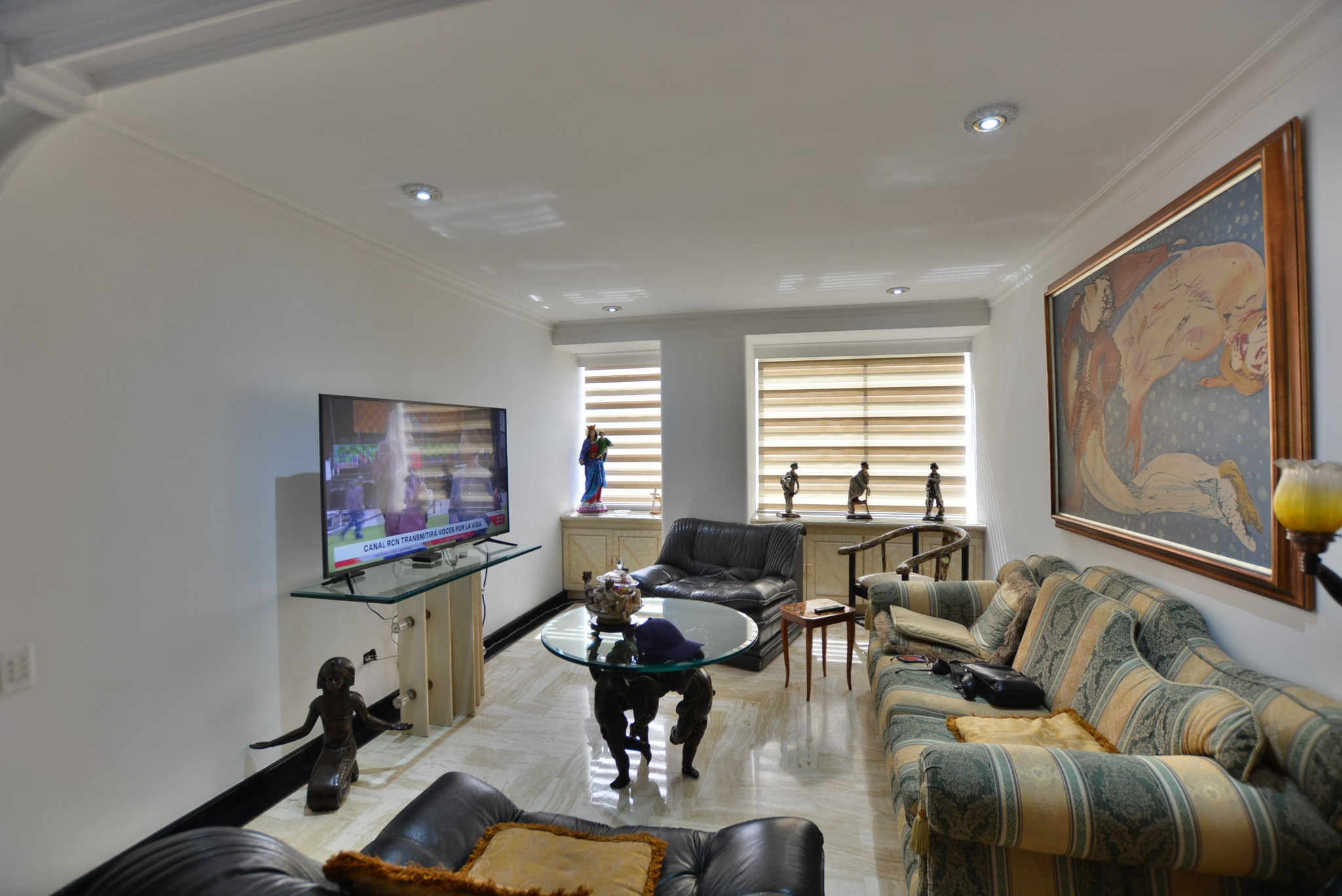 Apartamento en venta en El Poblado, Medellín · foto 8 de 24