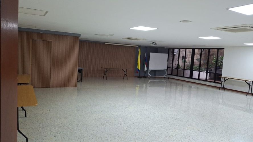 Oficina en arriendo en Centenario, Cali, 279 m² · foto 24 de 24