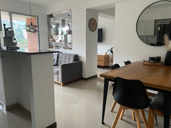 Apartamento en venta en Alto De Las Flores, Sabaneta · foto 4 de 24