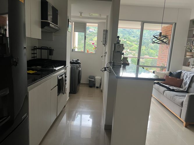 Apartamento en venta en Alto De Las Flores, Sabaneta · foto 10 de 24