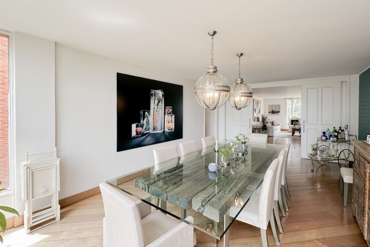 Apartamento de 3 alcobas en venta en El Refugio, Bogotá, 310 m² · foto 6 de 24