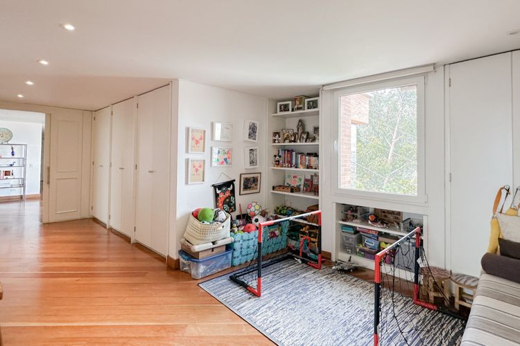 Apartamento de 3 alcobas en venta en El Refugio, Bogotá, 310 m² · foto 22 de 24