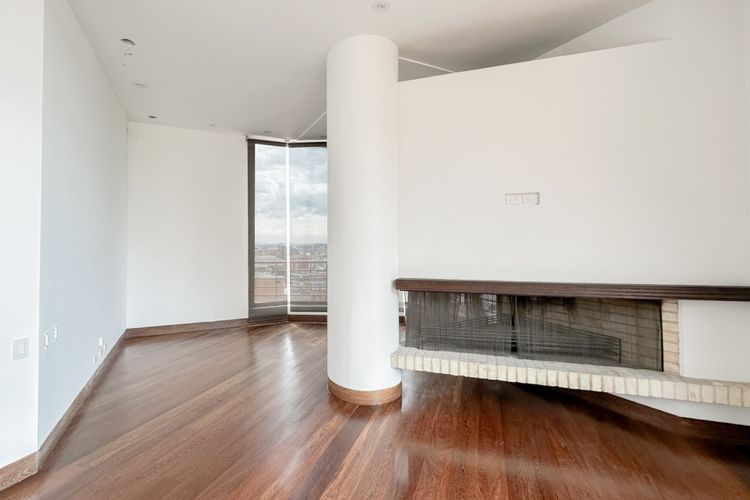 Apartamento de 1 alcoba en venta en El Retiro, Bogotá, 192 m² · foto 3 de 19