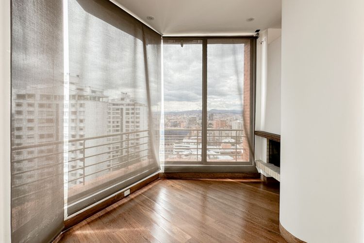 Apartamento de 1 alcoba en venta en El Retiro, Bogotá, 192 m² · foto 4 de 19