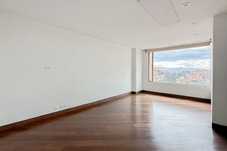 Apartamento de 1 alcoba en venta en El Retiro, Bogotá, 192 m² · foto 9 de 19