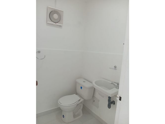 Oficina en arriendo en La Matuna, Cartagena, 44 m² · foto 4 de 9