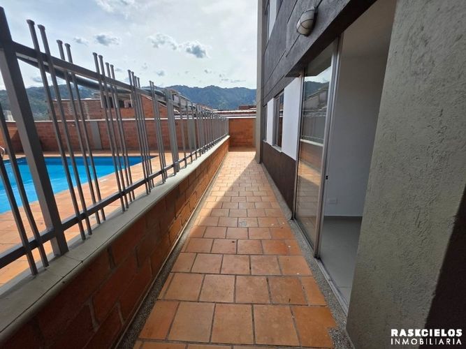 Apartamento de 3 alcobas en venta en Ciudad Niquia, Bello, 103 m² · foto 10 de 11
