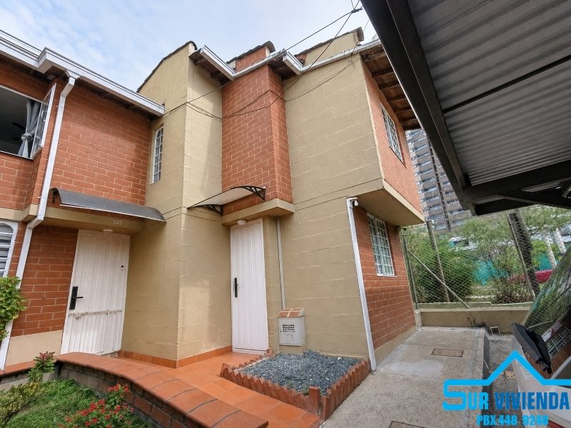 Casa en Arriendo en Las Lomitas, Sabaneta