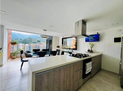 Apartamento en venta en Camino Verde, Envigado · foto 2 de 20