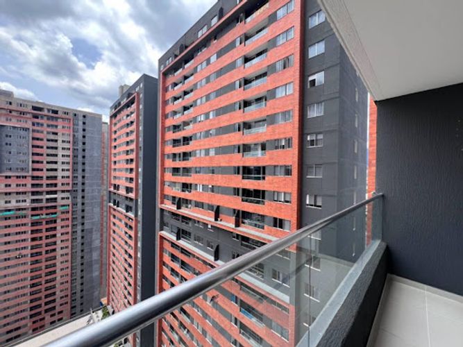 Apartamento en venta en Simon Bolivar, Itagüí · foto 6 de 23
