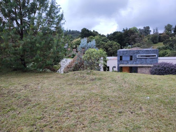 Lote en venta en Loma Del Escobero, Envigado, 1265 m² · foto 4 de 10