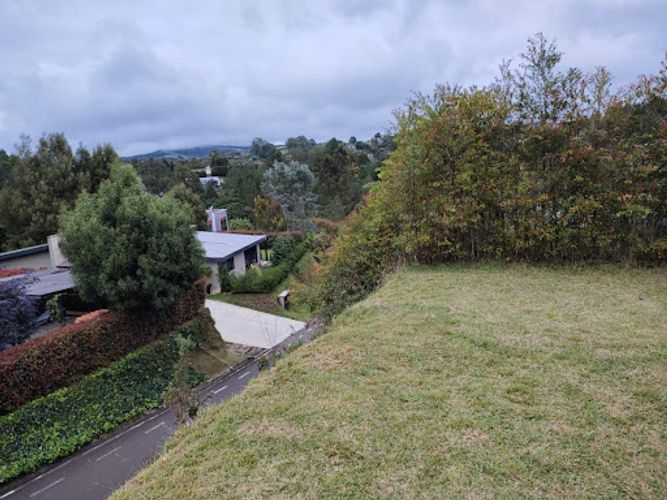Lote en venta en Loma Del Escobero, Envigado, 1265 m² · foto 7 de 10