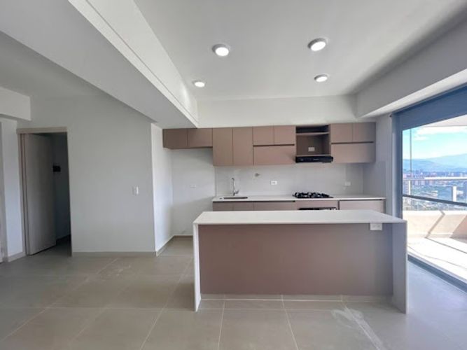 Apartamento de 3 alcobas en venta en San Rafael, Sabaneta, 87 m² · foto 3 de 17