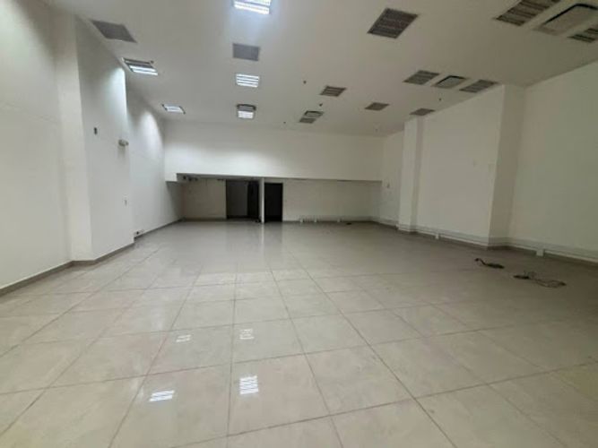 Local en arriendo en Loma Del Escobero, Envigado, 212 m² · foto 3 de 11