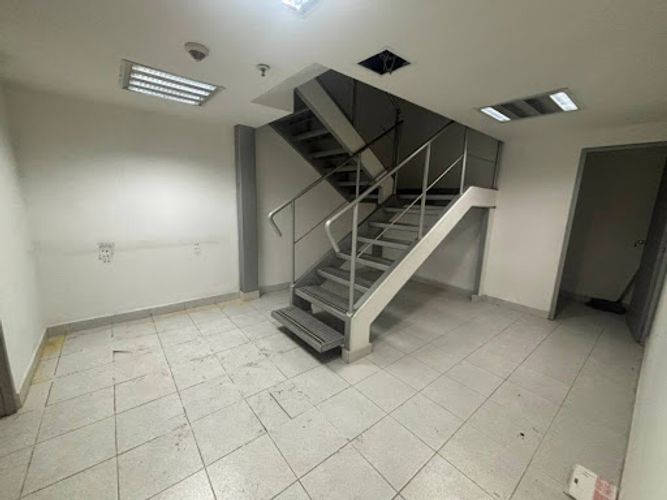 Local en arriendo en Loma Del Escobero, Envigado, 212 m² · foto 8 de 11