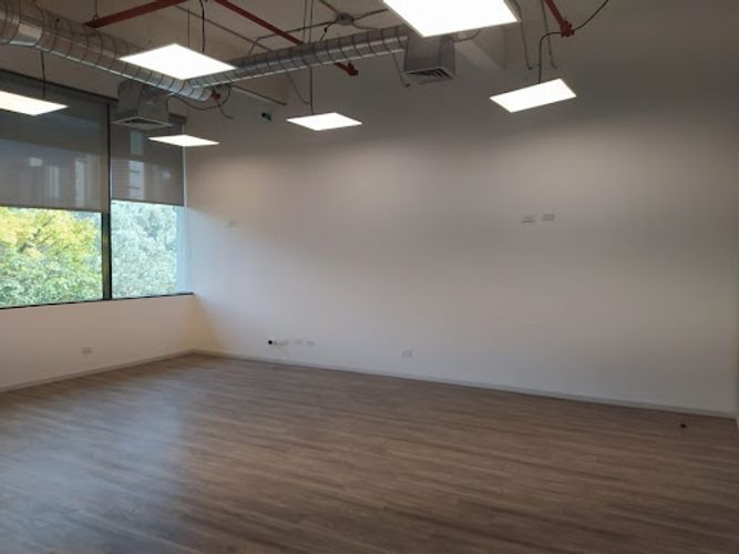 Oficina en venta en Milla De Oro, Medellín, 50 m² · foto 2 de 8