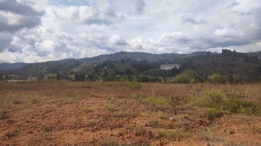 Lote en venta en El Salado, Guarne, 14600 m² · foto 12 de 19