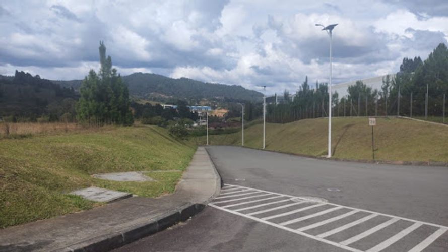 Lote en venta en El Salado, Guarne, 14600 m² · foto 18 de 19