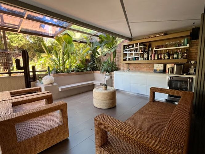 Apartamento de 3 alcobas en venta en El Tesoro, Medellín, 459 m² · foto 15 de 22