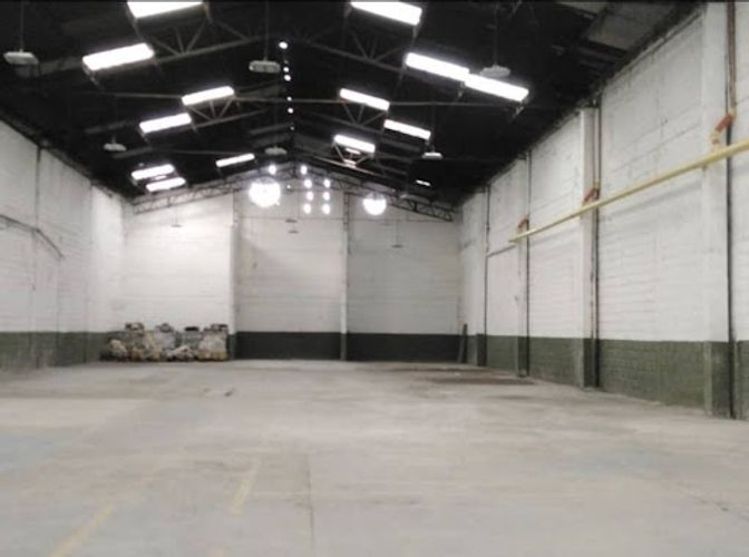 Bodega en arriendo en Playa Rica, Itagüí, 2050 m² · foto 3 de 8