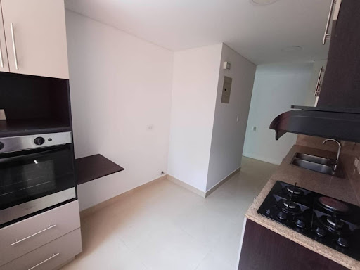 Apartamento en arriendo en Santa Maria De Los Angeles, Medellín · foto 3 de 18