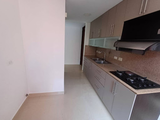 Apartamento en arriendo en Santa Maria De Los Angeles, Medellín · foto 4 de 18