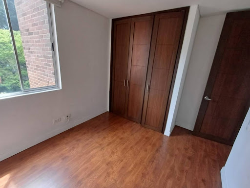Apartamento en arriendo en Santa Maria De Los Angeles, Medellín · foto 12 de 18