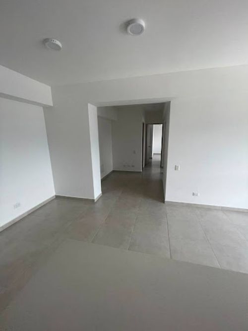 Apartamento de 3 alcobas en arriendo en El Carmelo, Envigado, 85 m² · foto 7 de 17