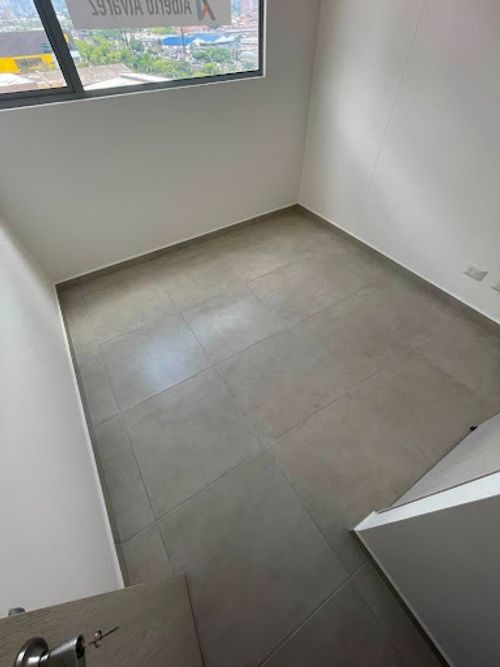 Apartamento de 3 alcobas en arriendo en El Carmelo, Envigado, 85 m² · foto 9 de 17