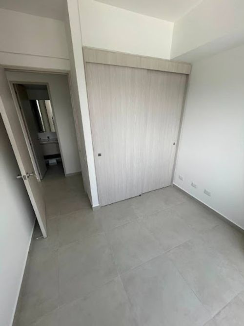 Apartamento de 3 alcobas en arriendo en El Carmelo, Envigado, 85 m² · foto 11 de 17