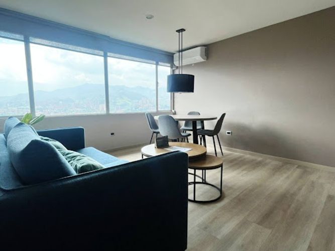 Apartamento de 2 alcobas en venta en Cristo Rey, Medellín, 77 m² · foto 5 de 16