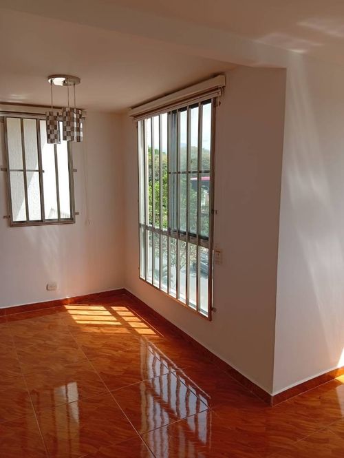 Apartamento de 2 alcobas en venta en El Piloto Ii Etapa, Jamundí, 62 m² · foto 7 de 22