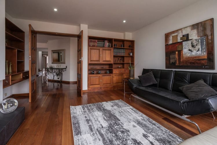 Apartamento de 6 alcobas en venta en San Patricio, Bogotá, 383 m² · foto 3 de 24