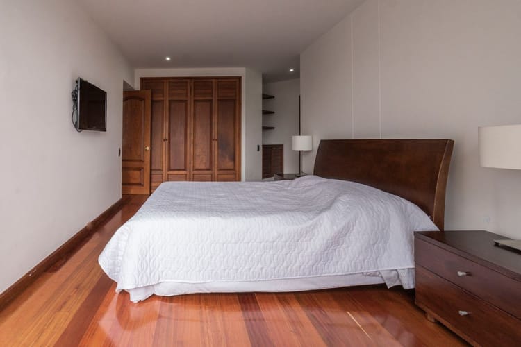 Apartamento de 6 alcobas en venta en San Patricio, Bogotá, 383 m² · foto 13 de 24